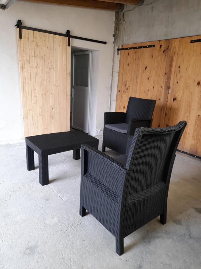 Studio Independant, Au Calme. La Roche-sur-Yon Extérieur photo